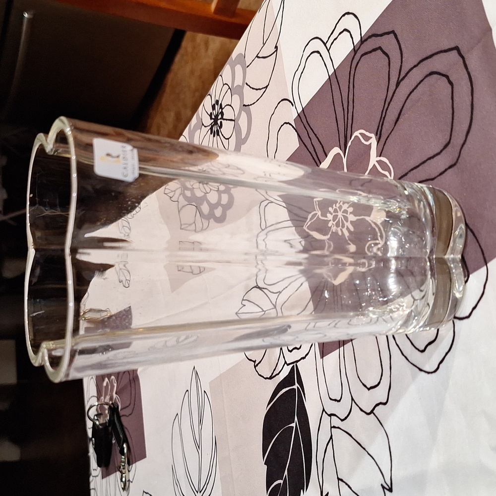 Caldier Clover shape tapered Clear Glass VASE 8” TALL MADE IN ITALY